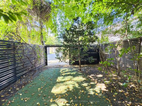 Photo 27 at 426 Sackville Street, South St. James Town, Toronto