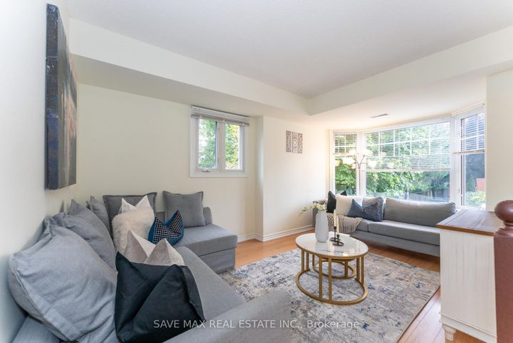 Photo 4 at 25 - 840 Dundas Street W, Erindale, Mississauga