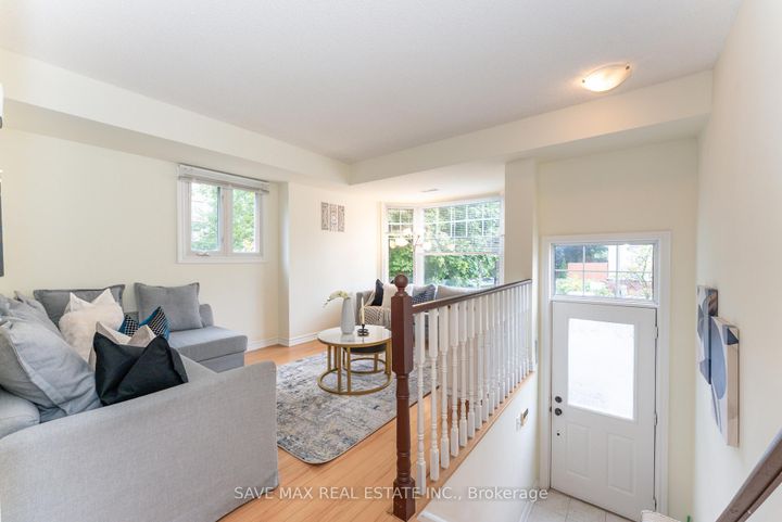 Photo 5 at 25 - 840 Dundas Street W, Erindale, Mississauga
