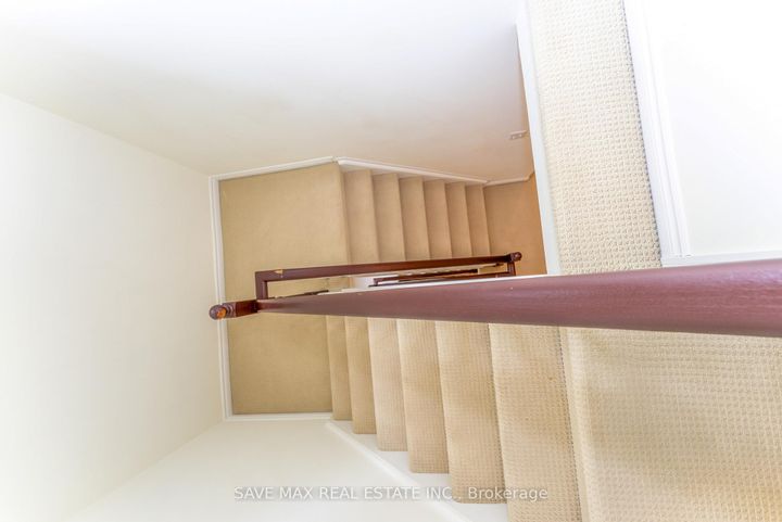 Photo 26 at 25 - 840 Dundas Street W, Erindale, Mississauga