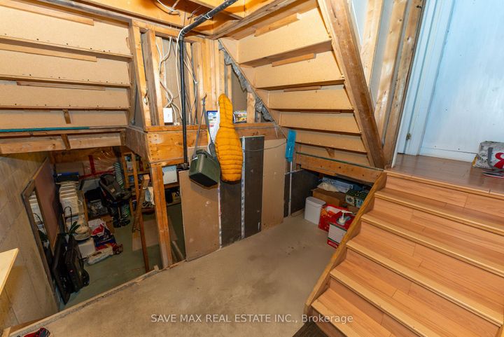 Photo 39 at 25 - 840 Dundas Street W, Erindale, Mississauga