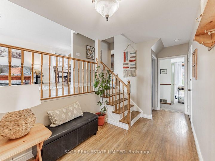 Photo 2 at 46 Watson Crescent, Brampton East, Brampton