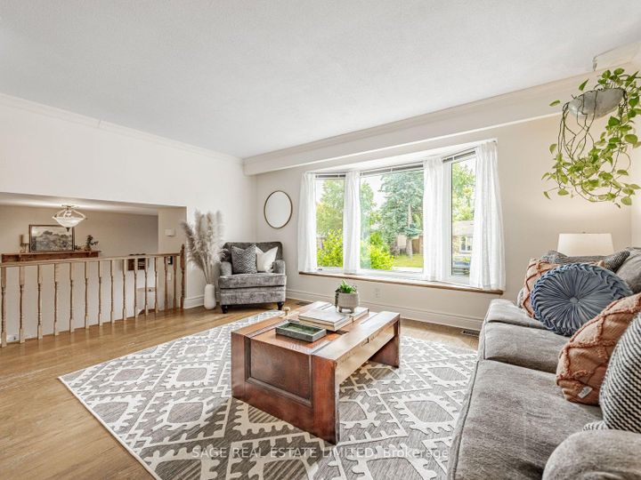 Photo 3 at 46 Watson Crescent, Brampton East, Brampton