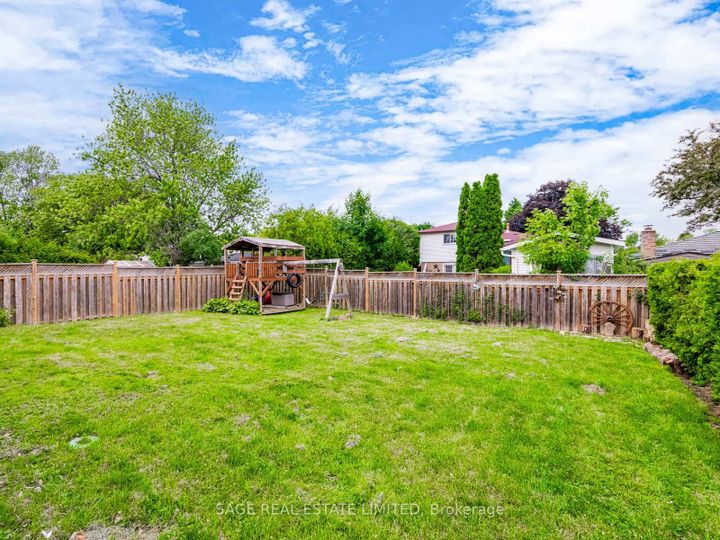 Photo 29 at 46 Watson Crescent, Brampton East, Brampton