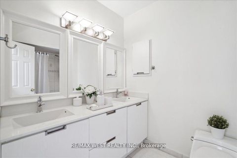 Photo 2 at 2 - 69 Upper Canada Drive, Windfields, Toronto