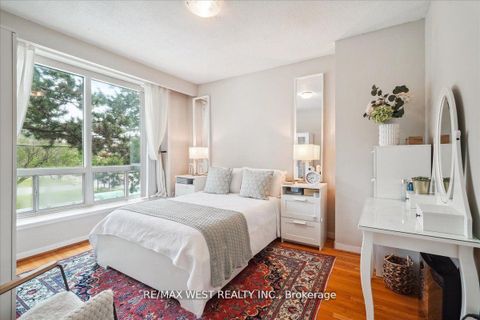Photo 3 at 2 - 69 Upper Canada Drive, Windfields, Toronto