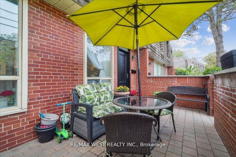 Photo 7 at 2 - 69 Upper Canada Drive, Windfields, Toronto
