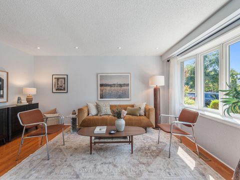 Photo 3 at 284 Hollyberry Trail, Hillcrest Village, Toronto