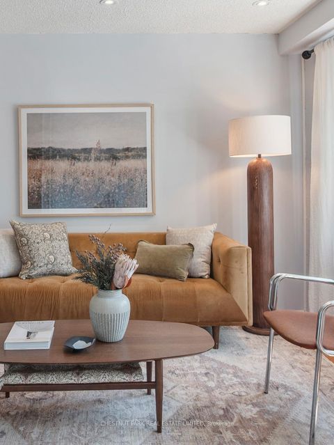 Photo 7 at 284 Hollyberry Trail, Hillcrest Village, Toronto
