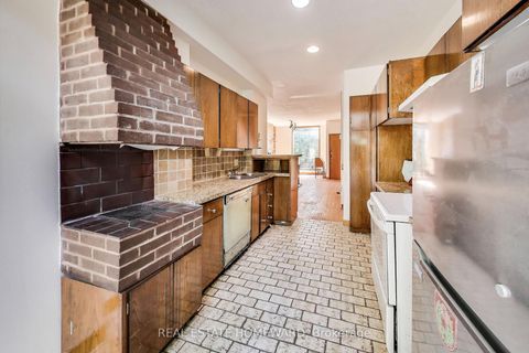 Photo 7 at 248 Cottingham Street, Casa Loma, Toronto