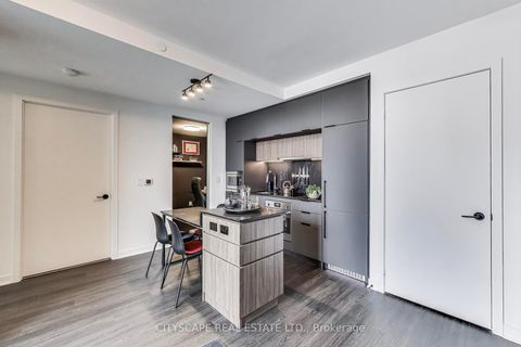 Photo 8 at 1210 - 185 Alberta Avenue, Oakwood Village, Toronto Photo 8 at 1210 - 185 Alberta Avenue, Oakwood Village, Toronto