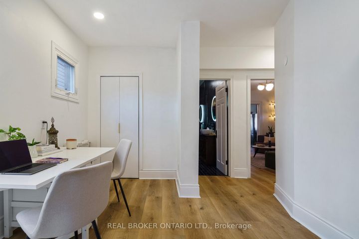 Photo 8 at 202 Prospect Street S, St. Clair, Hamilton