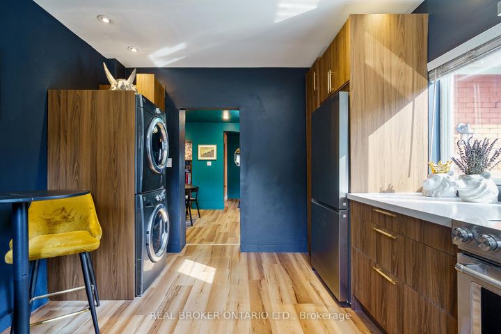 Photo 20 at 202 Prospect Street S, St. Clair, Hamilton