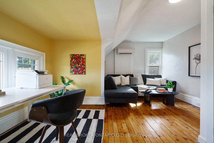 Photo 28 at 202 Prospect Street S, St. Clair, Hamilton
