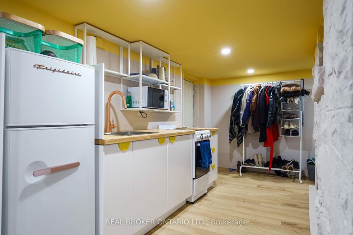 Photo 36 at 202 Prospect Street S, St. Clair, Hamilton