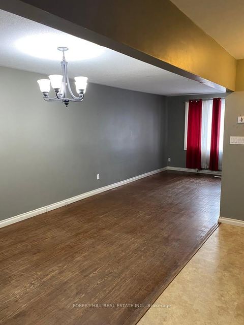 Photo 4 at 35 Daphne Crescent, Cundles East, Barrie