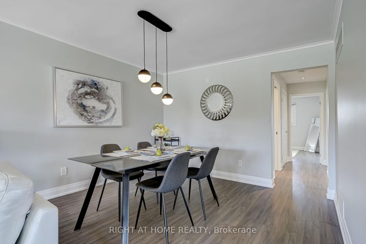 Photo 8 at 484 Kelvedon Mews, Rathwood, Mississauga