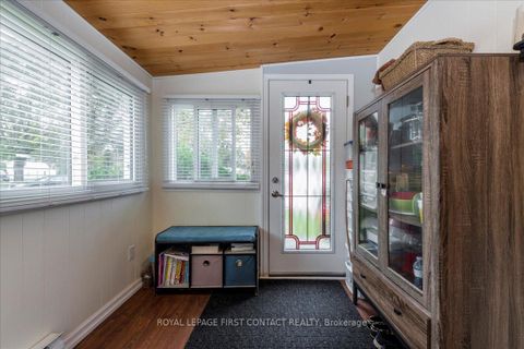 Photo 13 at 5 Broadway Avenue, Rural Innisfil, Innisfil