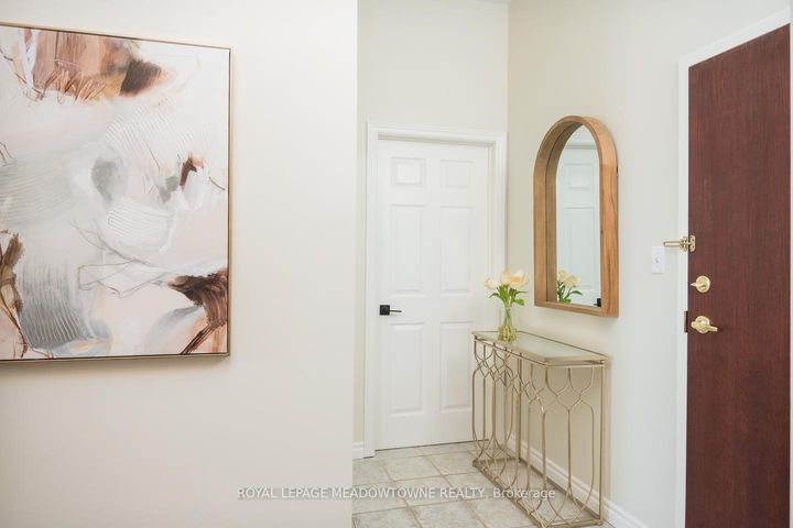 Photo 7 at 318 - 262 Dundas Street E, Waterdown, Hamilton