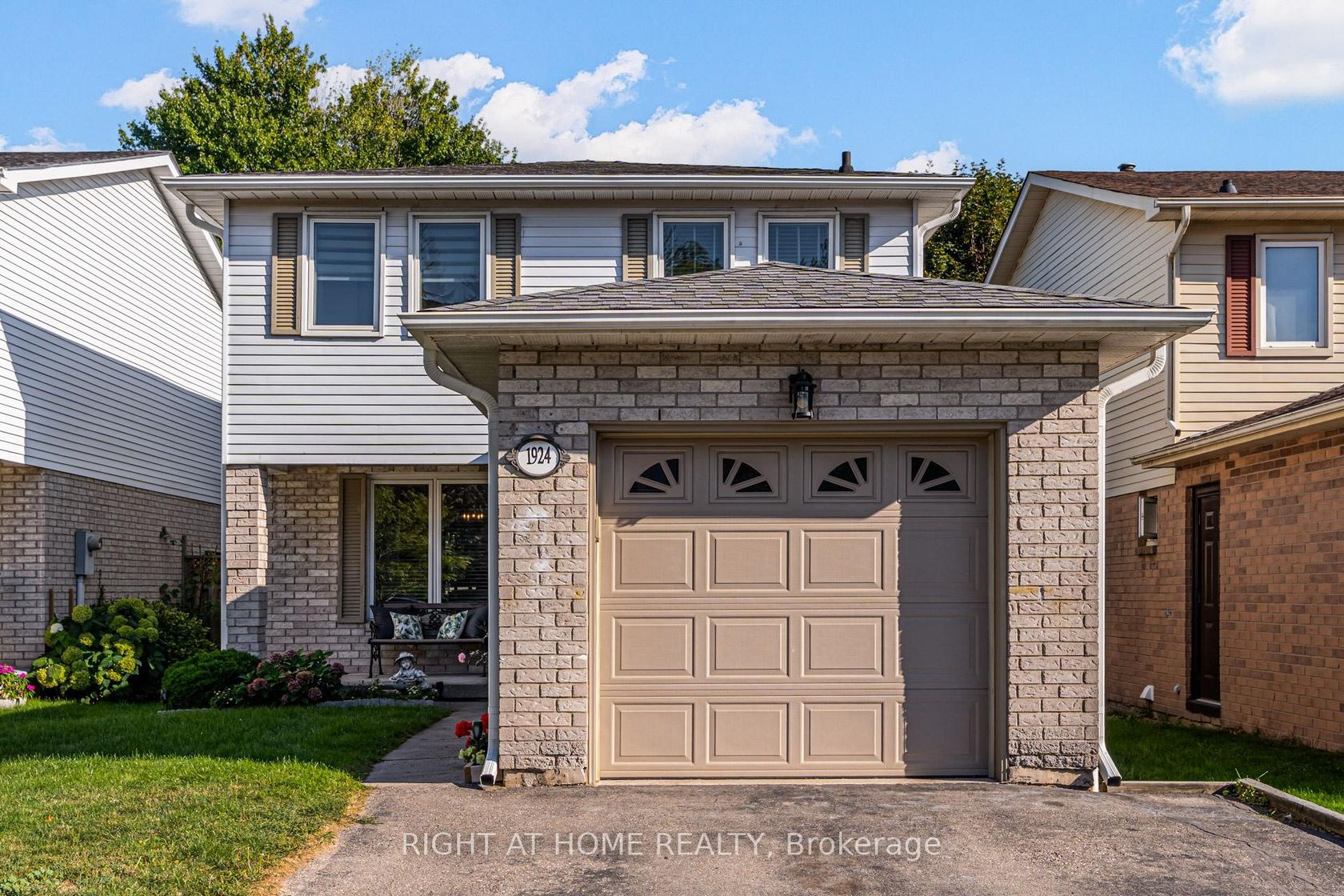 1924 Carrera Court, Clarkson, Mississauga 