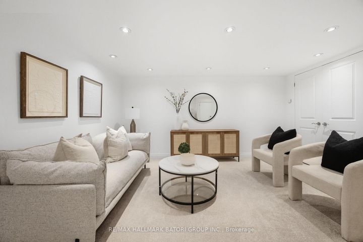 Photo 22 at 458 St Clements Avenue, Lawrence Park South, Toronto