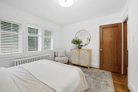 Photo 14 at 458 St Clements Avenue, Lawrence Park South, Toronto