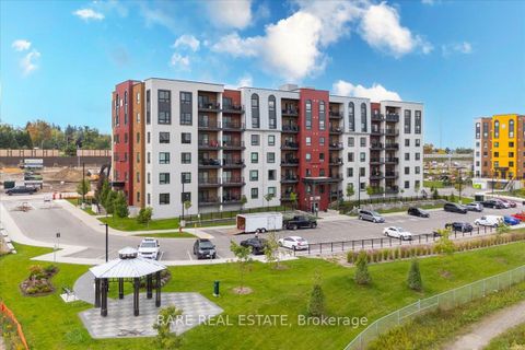 Photo 18 at 405 - 10 Culinary Lane, Rural Barrie Southeast, Barrie