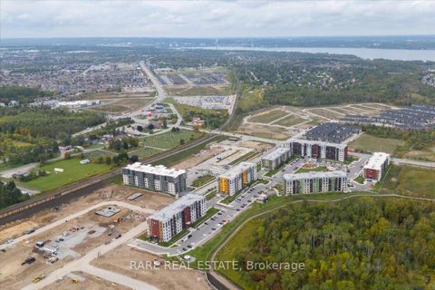 Photo 19 at 405 - 10 Culinary Lane, Rural Barrie Southeast, Barrie