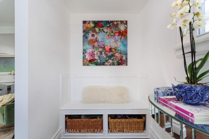 Photo 2 at 12 Brentwood Road S, Queensway, Toronto