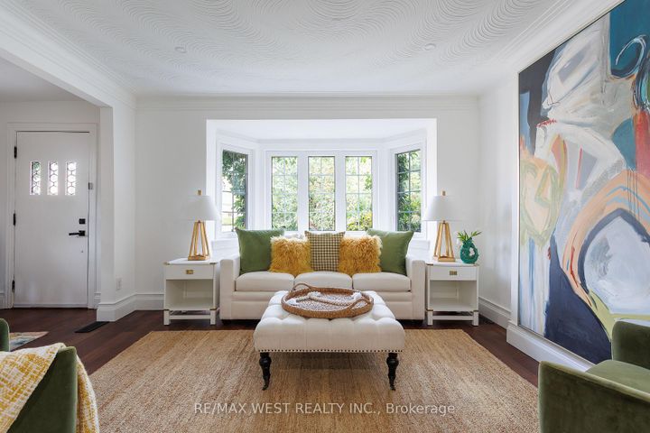 Photo 3 at 12 Brentwood Road S, Queensway, Toronto