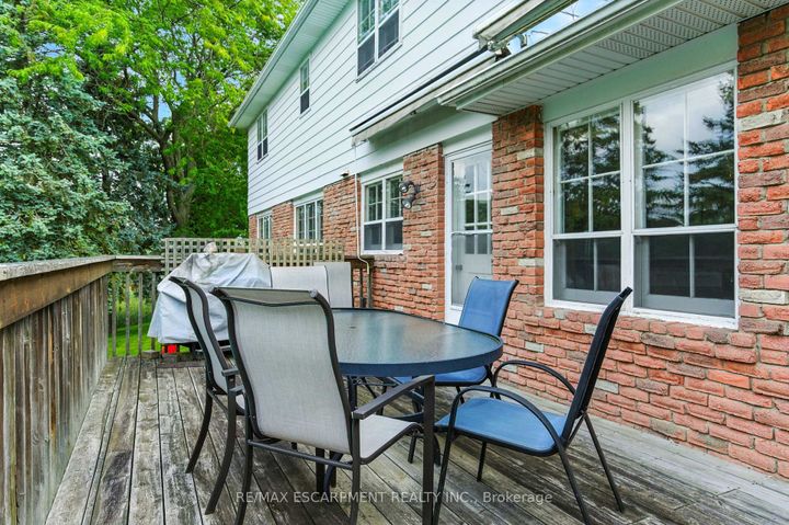 Photo 16 at 1401 Captain Court, Clarkson, Mississauga