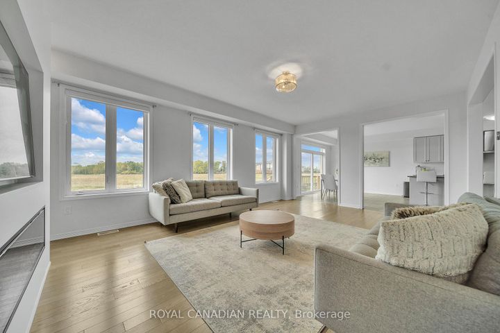 Photo 10 at 237 Kinsman Drive, Binbrook, Hamilton