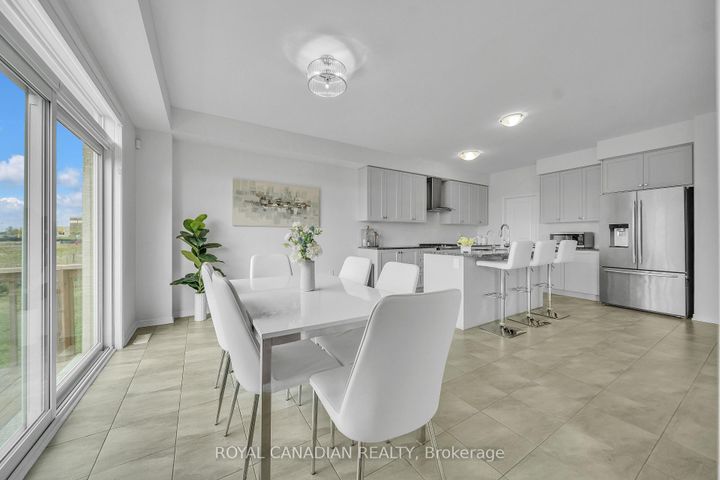 Photo 13 at 237 Kinsman Drive, Binbrook, Hamilton