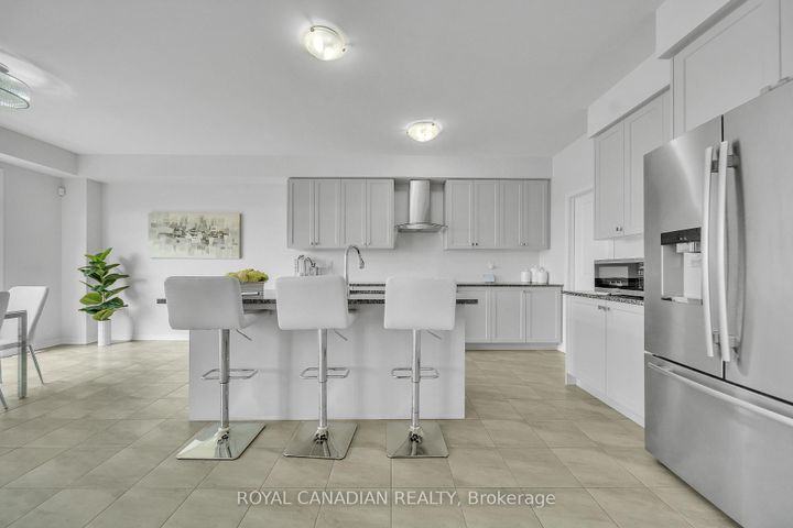 Photo 15 at 237 Kinsman Drive, Binbrook, Hamilton