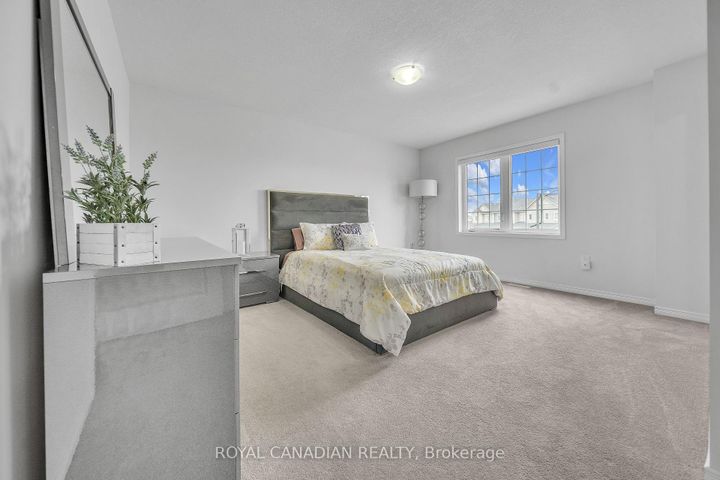 Photo 21 at 237 Kinsman Drive, Binbrook, Hamilton