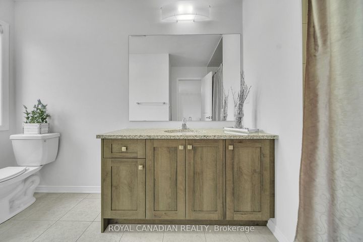 Photo 30 at 237 Kinsman Drive, Binbrook, Hamilton