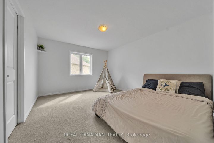 Photo 32 at 237 Kinsman Drive, Binbrook, Hamilton