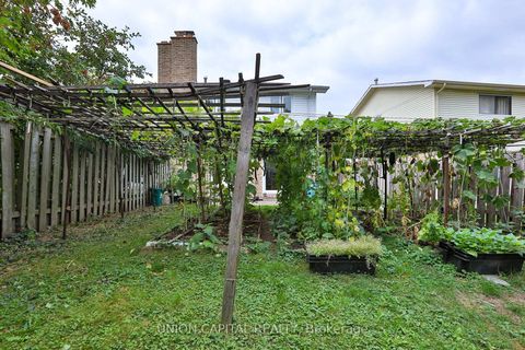 Photo 29 at 72 Bushmills Square, Agincourt North, Toronto