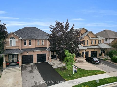 Photo 2 at 67 Colle Melito Way, Sonoma Heights, Vaughan