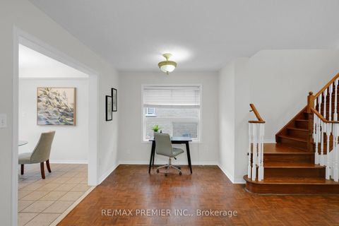 Photo 15 at 67 Colle Melito Way, Sonoma Heights, Vaughan