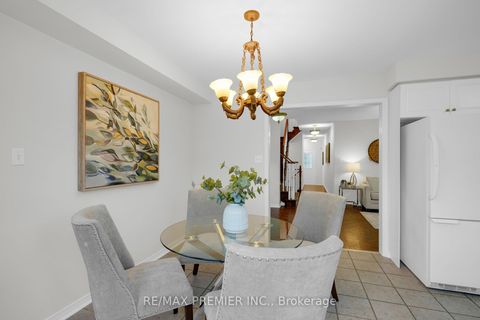 Photo 22 at 67 Colle Melito Way, Sonoma Heights, Vaughan