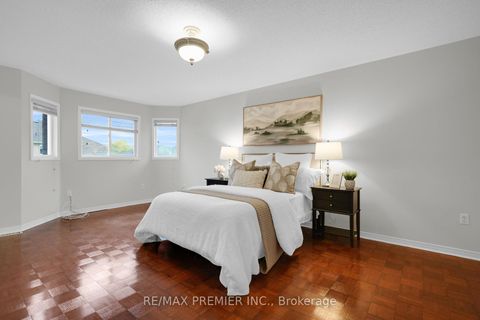 Photo 29 at 67 Colle Melito Way, Sonoma Heights, Vaughan