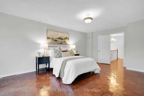 Photo 30 at 67 Colle Melito Way, Sonoma Heights, Vaughan