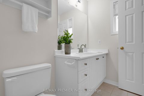 Photo 33 at 67 Colle Melito Way, Sonoma Heights, Vaughan