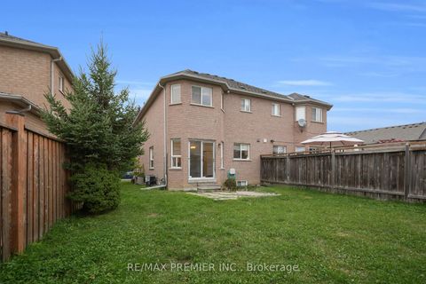 Photo 40 at 67 Colle Melito Way, Sonoma Heights, Vaughan