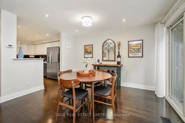 Photo 11 at 16 - 3308 The Credit Woodlands, Erindale, Mississauga