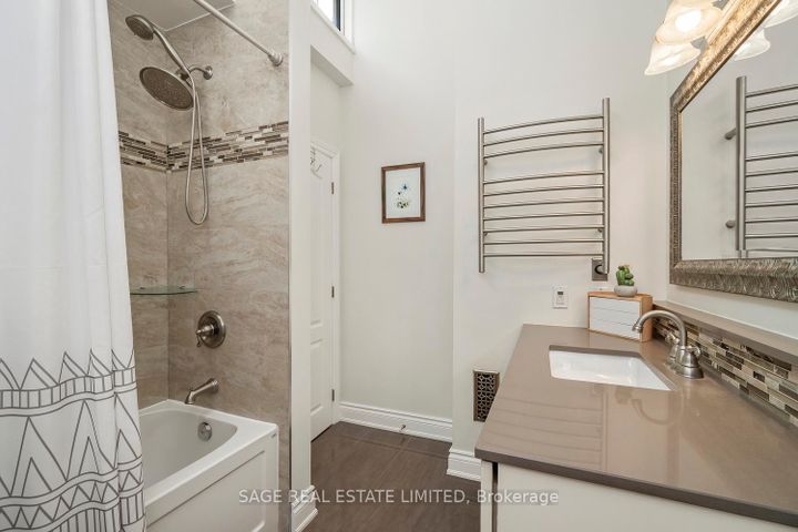 Photo 31 at 16 - 3308 The Credit Woodlands, Erindale, Mississauga