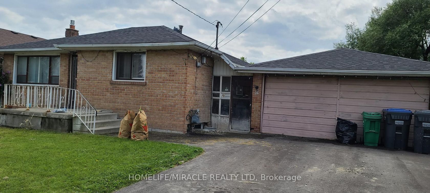 16 Cattrick Street, Malton, Mississauga by Loree Meneguzzi Real Estate 16 Cattrick Street, Malton, Mississauga