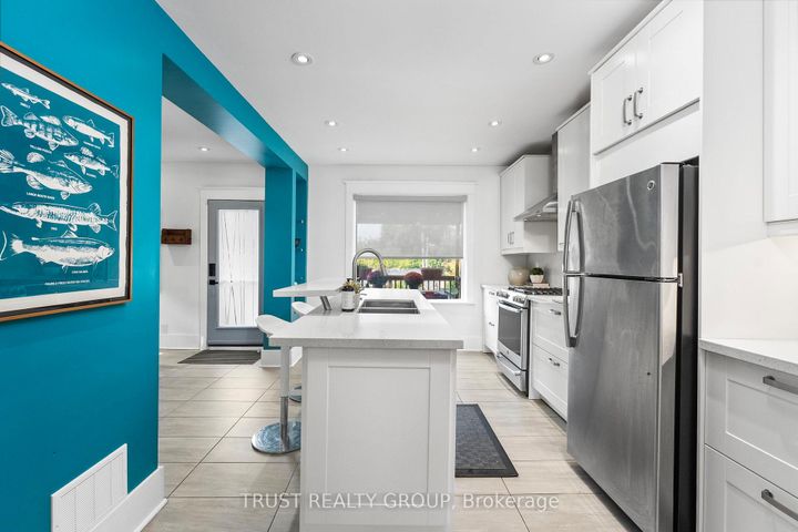Photo 6 at 206 Woodmount Avenue, East York, Toronto