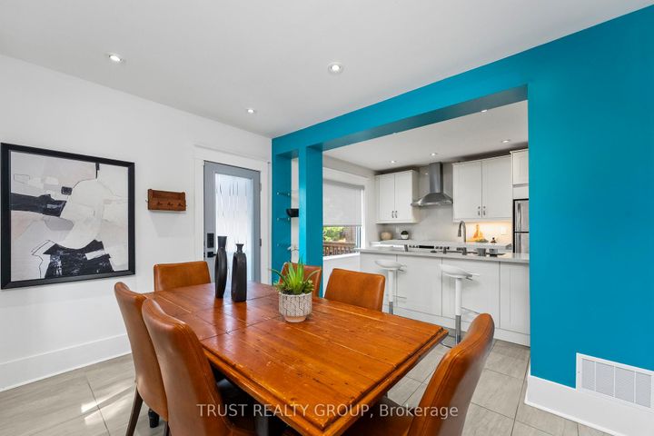 Photo 11 at 206 Woodmount Avenue, East York, Toronto